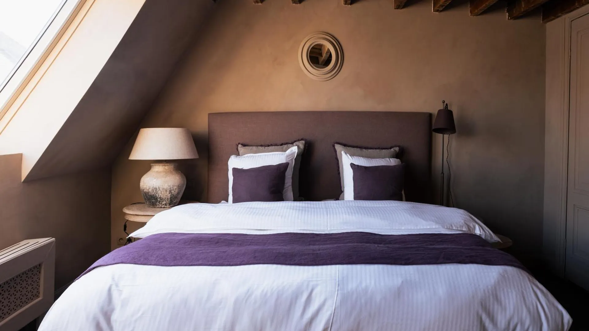 Bed & Breakfast Guesthouse Nights By Morpheus Antwerpen België