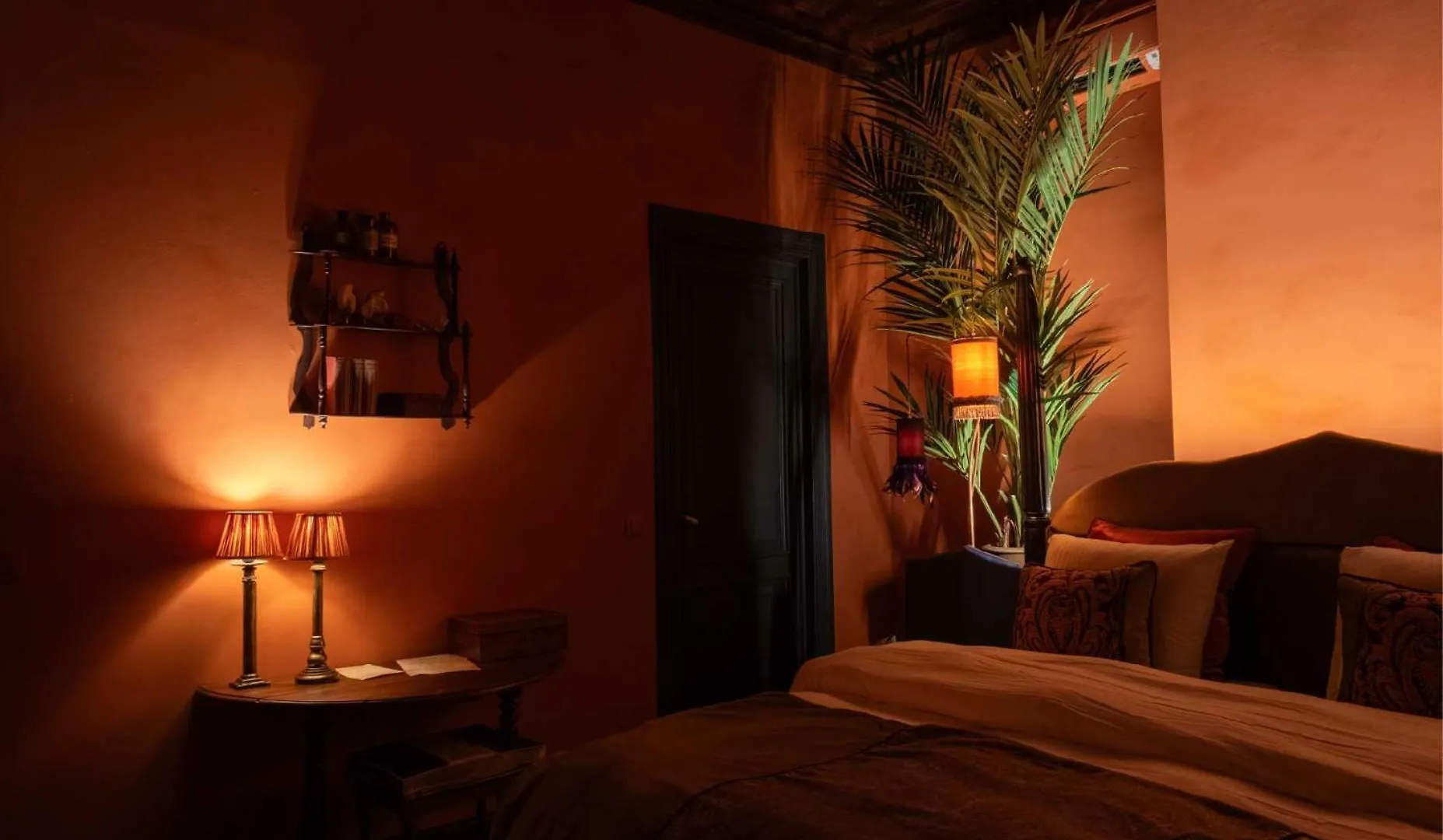 Guesthouse Nights By Morpheus Antwerpen Bed & Breakfast